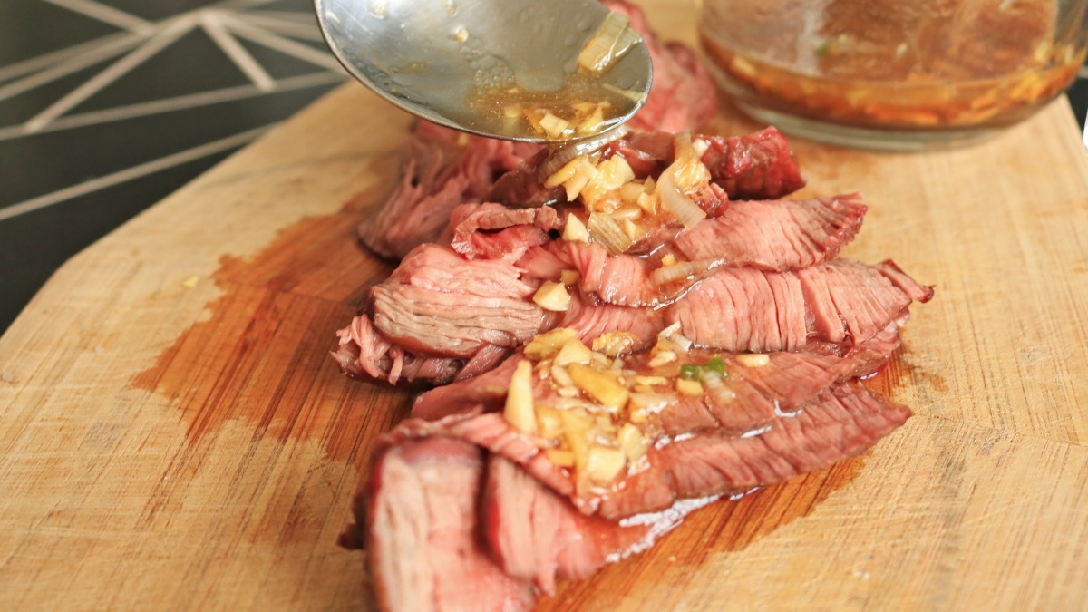 I’ve Been Using This Sizzling Oil Sauce, and It Transforms Any Main Course